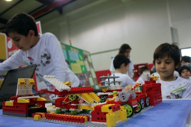 Junıor Fırst Lego League Fuarı, Minik Bilim Kahramanlarını Bir Araya Getirdi