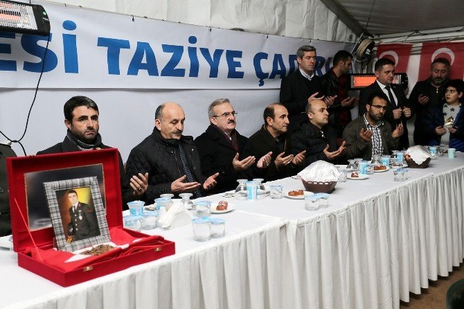 Bakan Müezzinoğlu, Şehit Ailesine Ziyaret