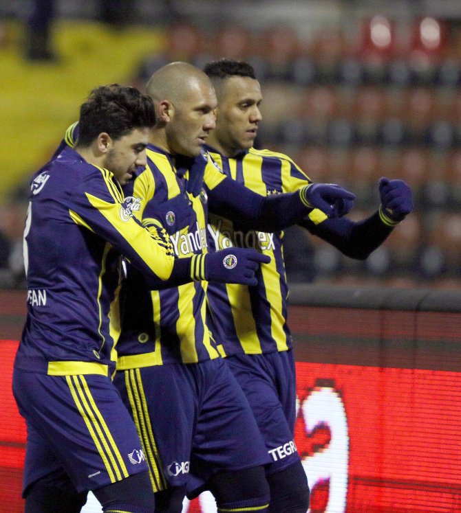 Eskişehirspor: 0 - Fenerbahçe: 1 (İlk yarı)