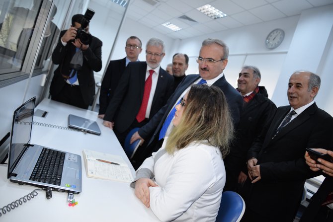 İyi Hekimlik Uygulamaları ve Simülasyon Merkezi'nde uygulamalı eğitim imkanı