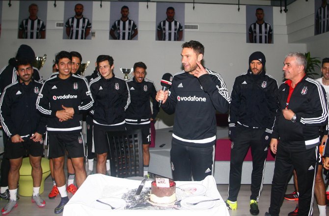 Beşiktaş'ta Dusko Tosic’in doğum günü kutlandı