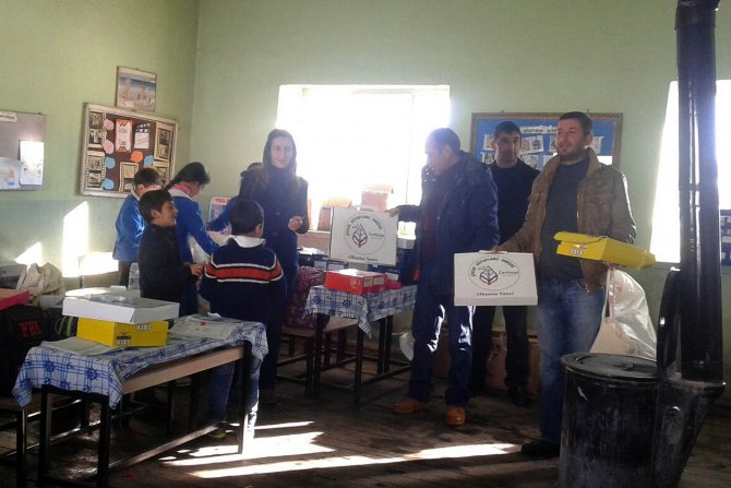 Çankaya Belediyesi'nden Sarıkamış'taki öğrencilere bot ve eğitim yardımı