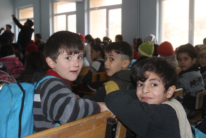 Mardin OSB’den Suriye Okulu’na Yardım