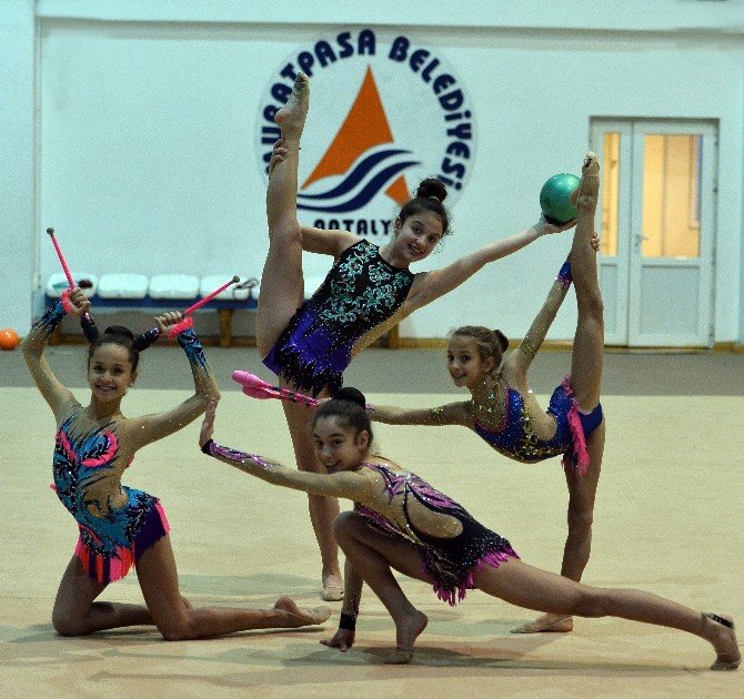 Muratpaşa’nın Cimnastikçileri Hırs Küpü
