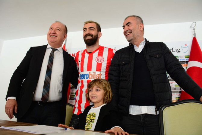 Ömer Şişmanoğlu yeniden Antalyaspor'da