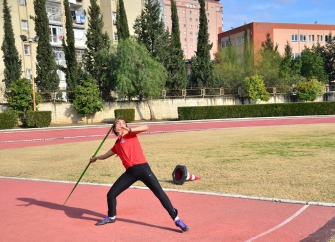 Adana’da Salon Şampiyonası Atletizm İl Seçmeleri Tamamlandı