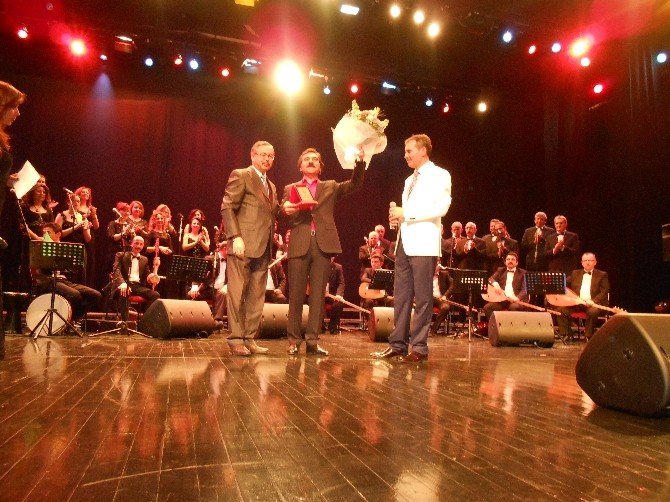 Türk Halk Müziği Korosunun 42’inci Sanat Yılı Konserine Yoğun İlgi