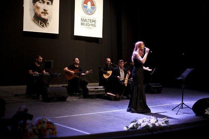 Hrant Dink ’Sarı Gelin’le Anıldı