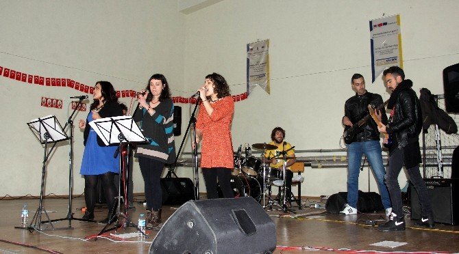 Suriyeli Çocuklar İçin Yaşama Saygı Konseri
