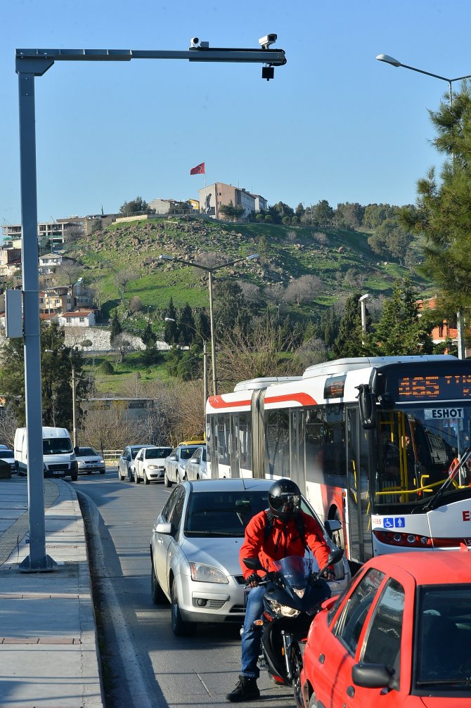 İzmir'in akıllı trafik ssteminde bir adım daha
