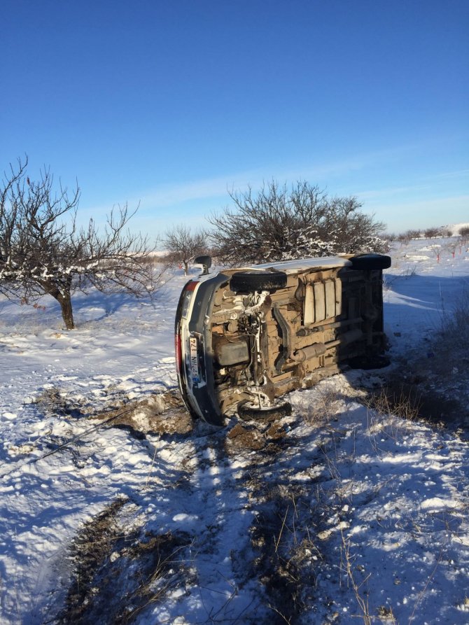 Nevşehir’de minibüs devrildi: 4 yaralı