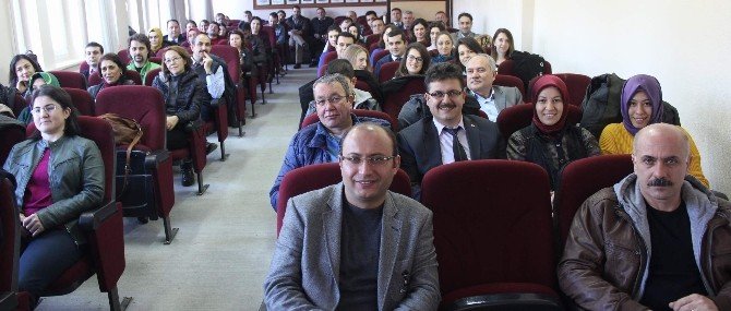 Alaşehir’de 50 Öğretmene ’Öğrenci Koçluğu’ Sertifikası Verildi