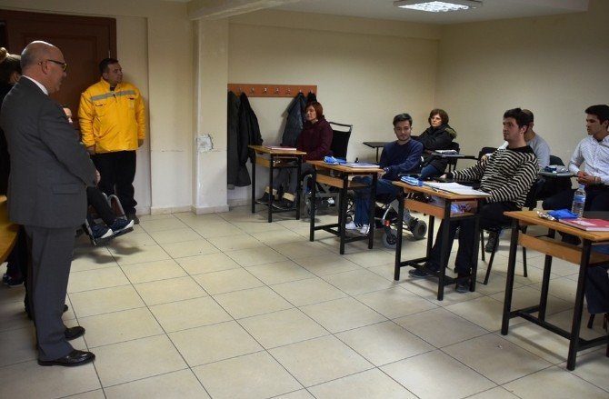 Süleymanpaşa Belediyesi Ekpss Kursu İle Engel Tanımıyor