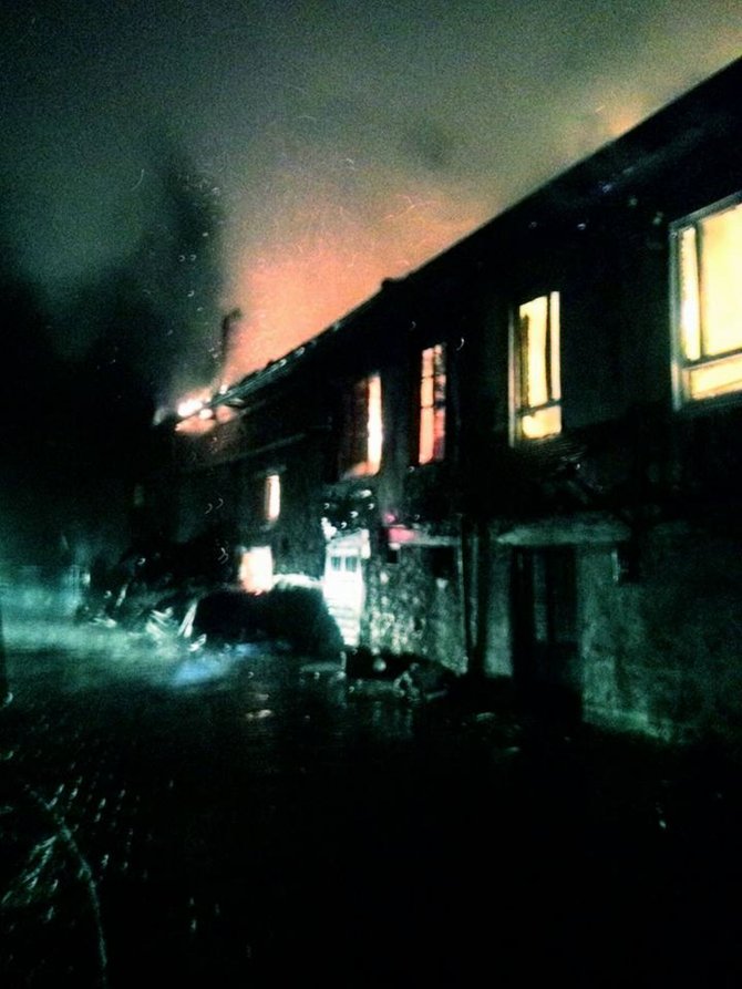Eğirdir'de 2 ev yandı