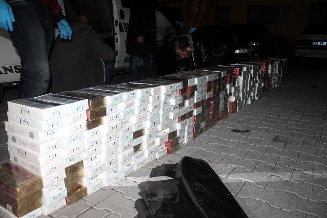 Minibüsteki Zuladan 6 Bin Paket Kaçak Sigara Çıktı