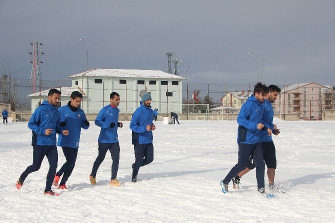 Karaman Belediyespor, Ceyhan Doğanspor Maçı Hazırlıklarına Devam Ediyor
