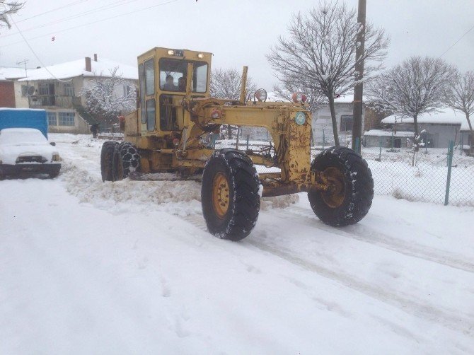 Büyükşehir Belediyesi Kar Mücadelesine Devam Ediyor