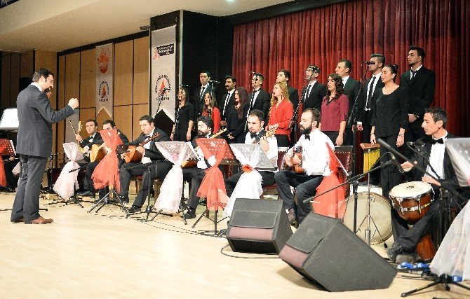 Muratpaşa Kursiyerlerinden Muhteşem Konser