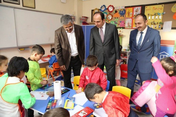 Başkan Altay’ın Okul Ziyaretleri Sürüyor