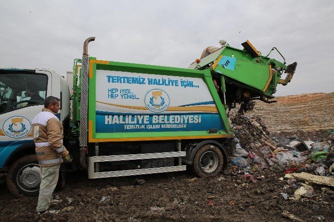 Günlük 350 Ton Katı Atık Toplanıyor