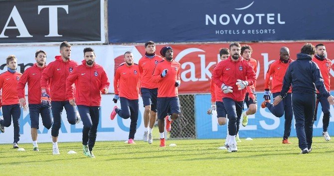 Trabzonspor Yeni Hocasıyla Beşiktaş Maçı Hazırlıklarına Başladı