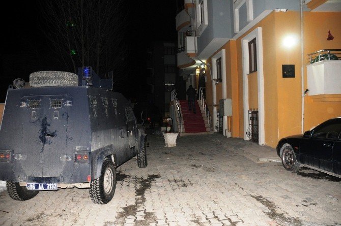 Van’da 1 PKK’lı Ölü Ele Geçirildi