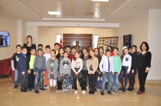Gaziantep Kolej Vakfı Özel Okullarında Karne Sevinci