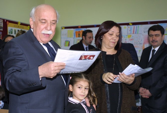 Bakan Avcı'dan velilere: Kötü nottan dolayı çocuklarınıza kızmayın