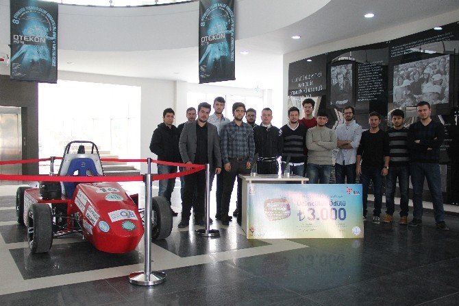 Uludağ Üniversitesi Öğrencilerinden Yerli Formula Aracı
