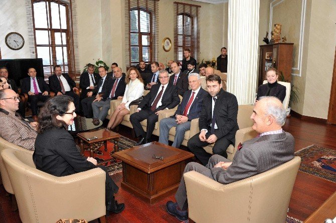 Asiyad Yönetim Kurulu Üyeleri, Başkan Yılmaz’ı Ziyaret Etti