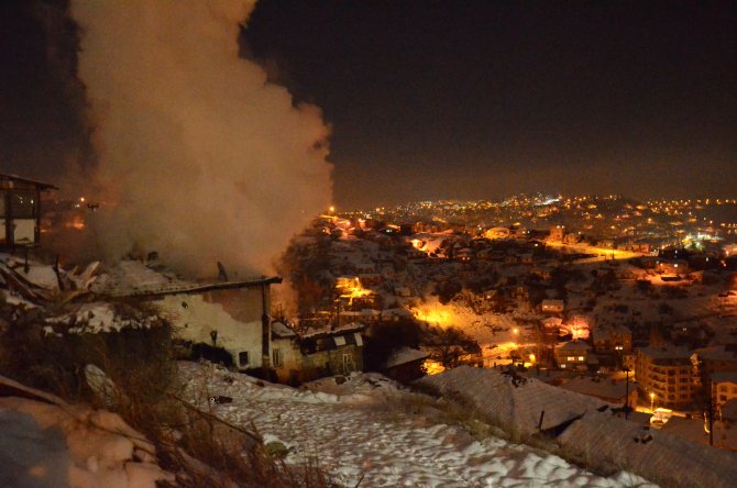 Başkent’te gecekondu yangını korkuttu