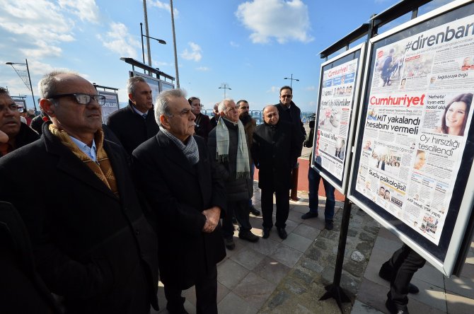 İzmir'de 'Uğur Mumcu' yürüyüşü düzenlendi