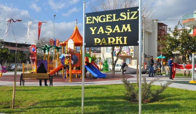 Nazilli’de ‘Engelsiz Yaşam Parkı’ Hizmete Girdi