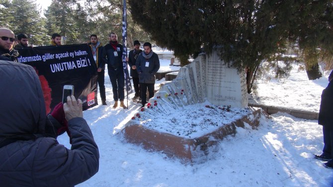 Uğur Mumcu mezarı başında anıldı