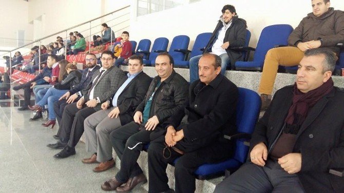 Melikgazi Belediyespor Takımları Kayseri’de Rakiplerine Geçit Vermiyor