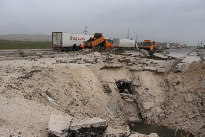 Nusaybin'de patlamada hasar gören İpek Yolu onarıldı