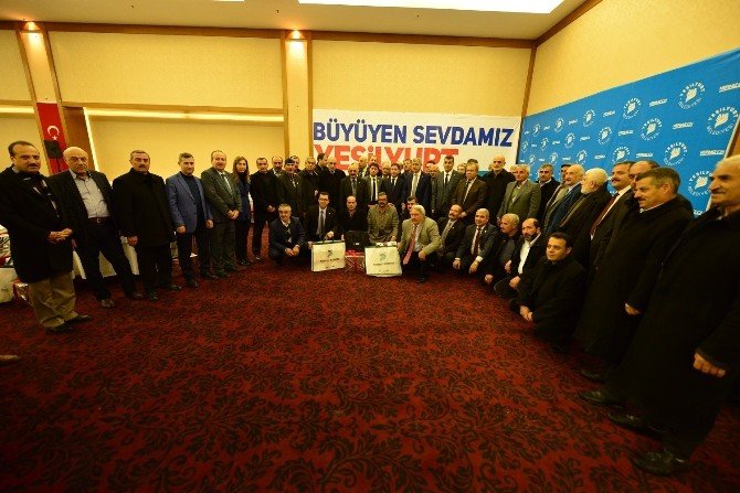 Bakan Tüfenkci, Malatya’da Muhtarlara Bilgisayar Dağıtım Törenine Katıldı