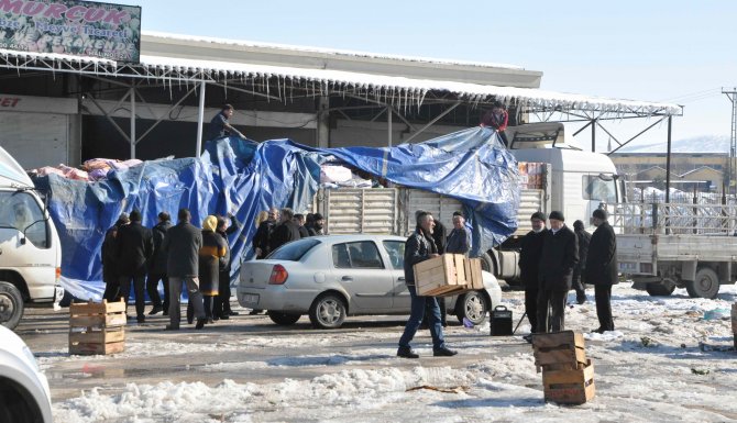Bayırbucak Türkmenleri için toplanan yardımlar yola çıktı