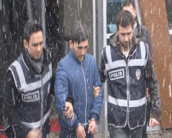 Bıçaklanan CHP'li vekilin eşi ameliyattan çıktı, yoğun bakıma alındı