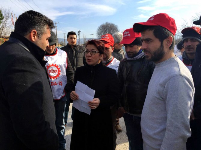 CHP Milletvekili Biçer: Turgutlu'da tavuk işletmesi 90 çalışanı işten çıkardı