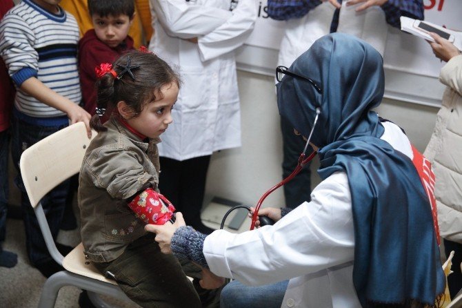 Küçükçekmece Belediyesi’nden Uluslararası Doktorlar Birliği Gönüllülerine Destek