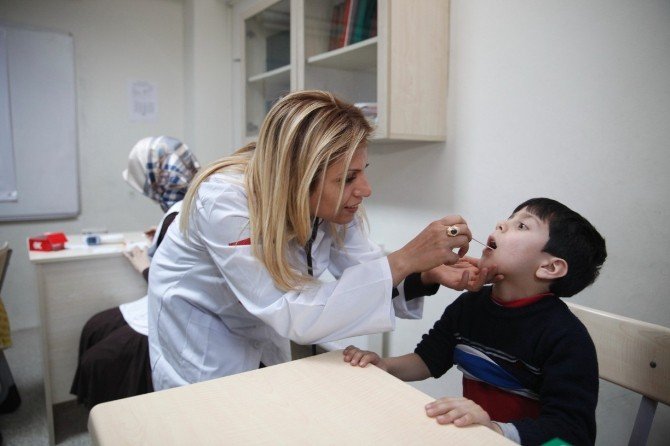 Küçükçekmece Belediyesi’nden Uluslararası Doktorlar Birliği Gönüllülerine Destek