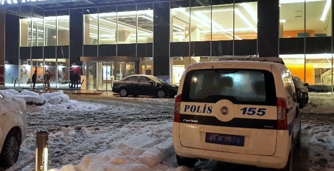 CHP Kocaeli Milletvekili Fatma Hürriyet Kaplan’ın Eşi Hastanede Bıçaklandı