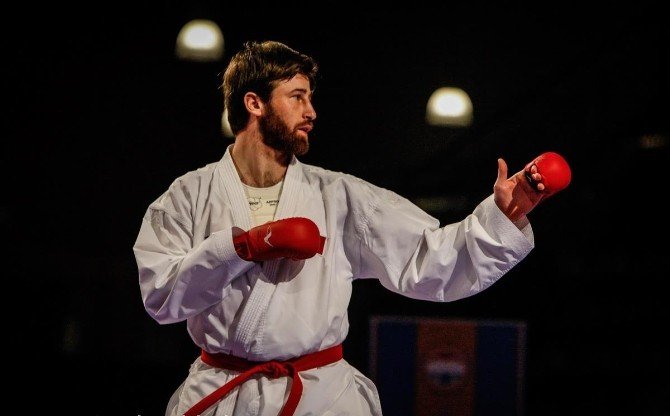 Büyükşehir Karate Takımı Sporcuları Turnuvalarda Başarılı Sonuç Elde Etti