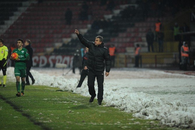 Hamzaoğlu Bursaspor’u Şaha Kaldırdı