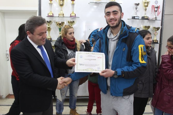 Ağrılı yüzücülerin başarısı