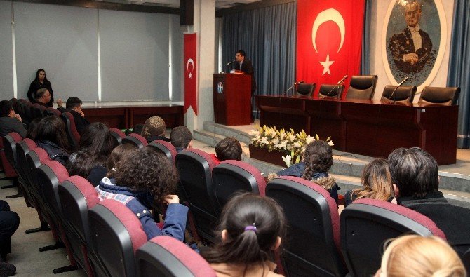 Prof. Dr. Özlü, Bilim Sanat Merkezi Öğrencilerine Konferans Verdi