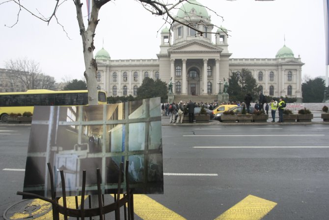 Sırbistan'da fotomuhabirleri telif hakları tasarısını protesto etti