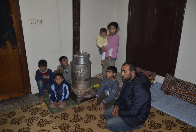 Cizre’de 14 gün çatışmaların arasında kalan 8 kişilik aile Gercüş'e geldi