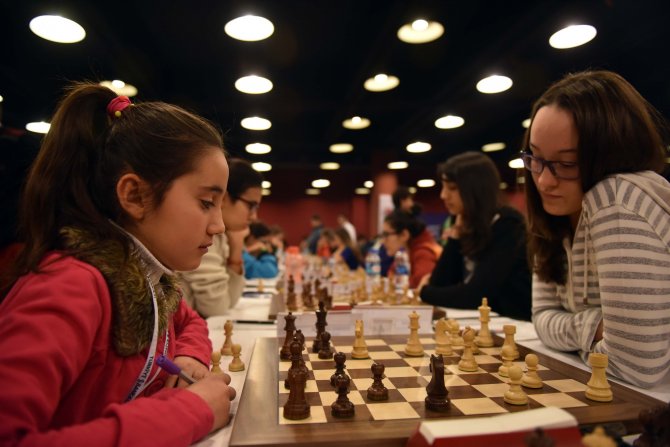 Gülkız Tulay: Satranç parklarda çocuklar satrançla küçük yaşta tanışacak